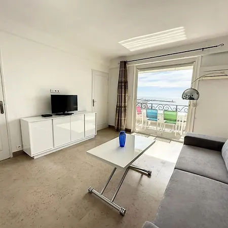 One Bedroom With Stunning Sea View On La Croisette * Cannes